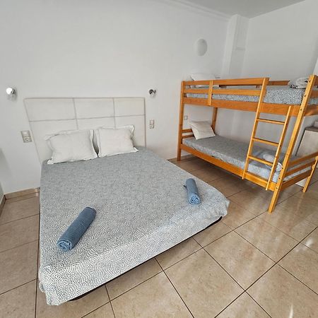Everything You Need. All Right Here. Apartment Адехе Екстериор снимка